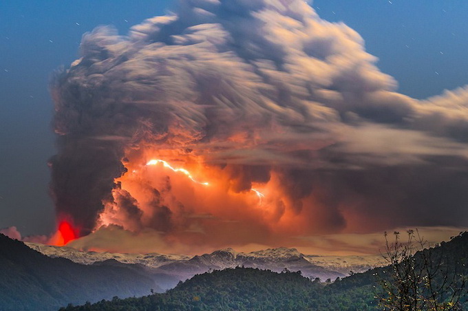 Вулкан Cordón Caulle в Чили