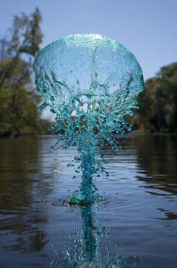 Изящные водяные скульптуры