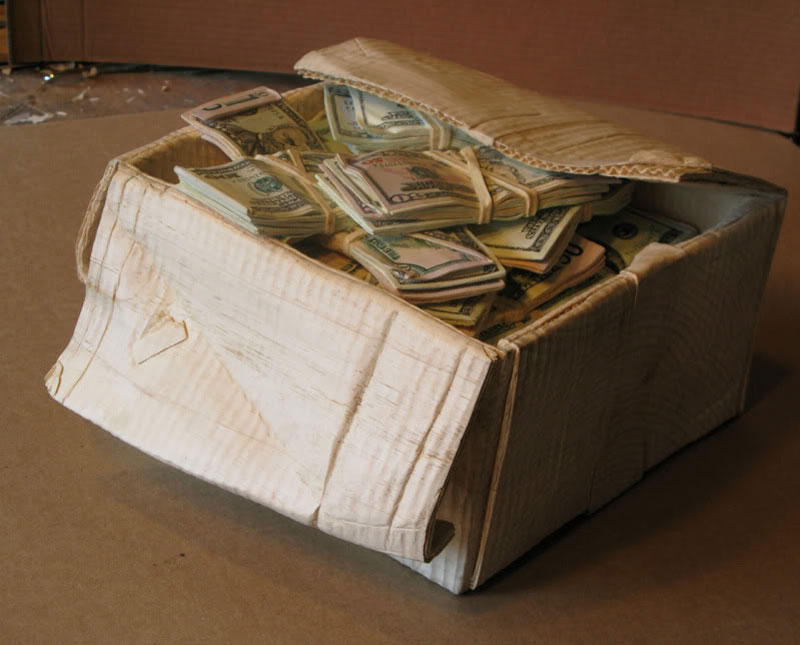 Как превратить деревянный брусок в коробку с деньгами