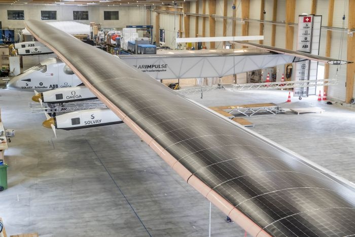 Концептуальный самолет на солнечных батареях (13 фото)
