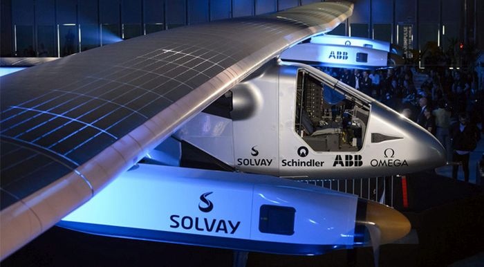 Концептуальный самолет на солнечных батареях (13 фото)