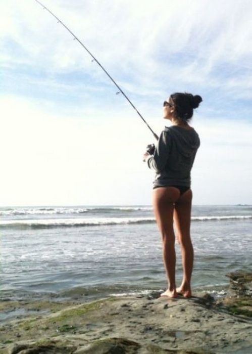 Девушки на рыбалке (50 фото)