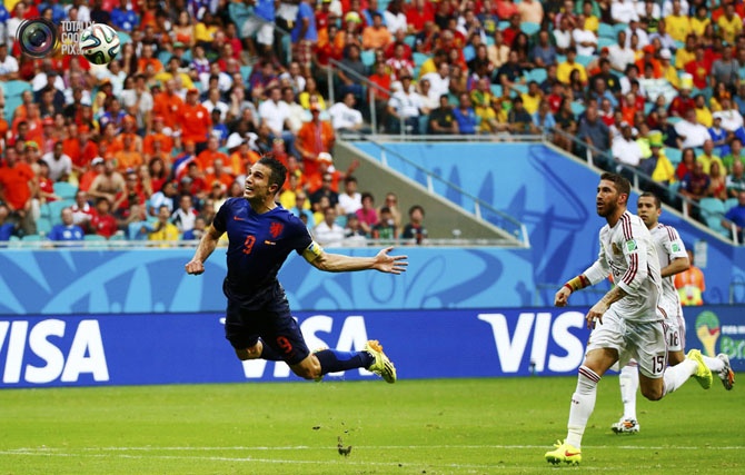 Самые яркие моменты начала чемпионата мира по футболу 2014