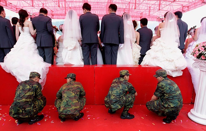 Как проводят свадьбы в разных странах (45 фото)