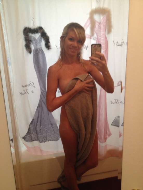 Девушки в душе (46 фото)