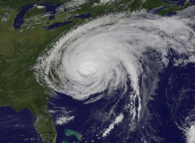 топ 15 самых крупнейших ураганов