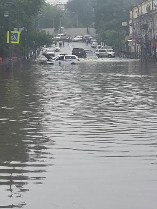 Наводнение во Владивостоке (20 фото)