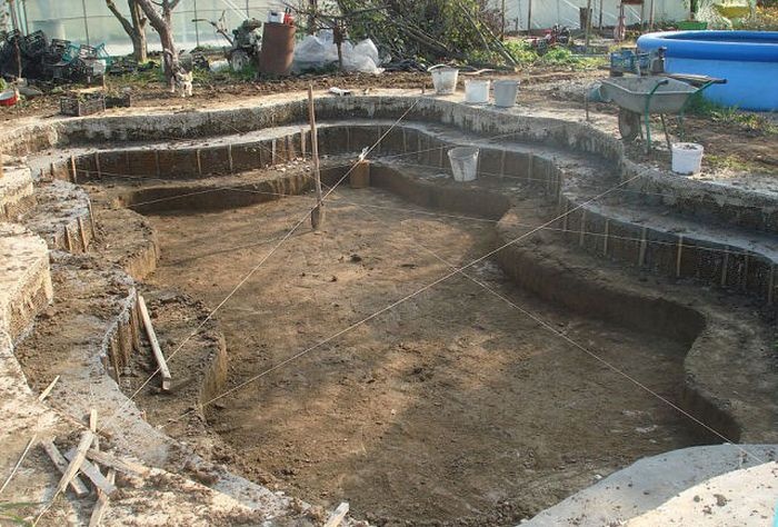 Строим бассейн на дачном участке своими руками (20 фото)