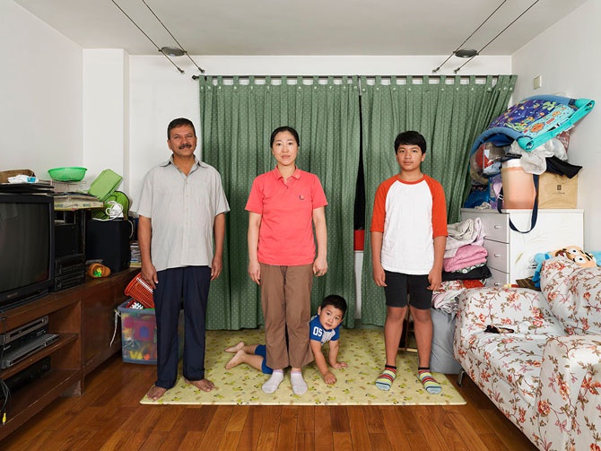 Портреты смешанных семей (8 фото)