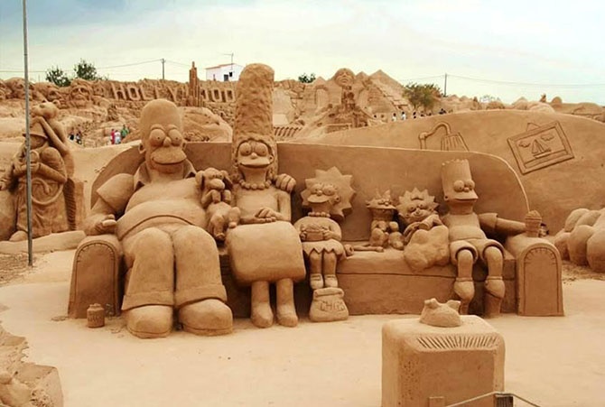 Невообразимые песочные замки (36 фото)