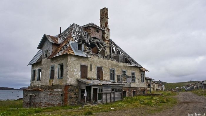 Дальние Зеленцы — необычный заброшенный посёлок в Мурманской области (113 фото)