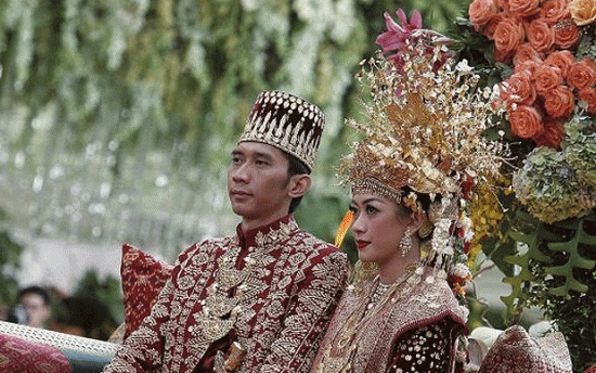 Самые сумасшедшие свадебные ритуалы разных стран мира