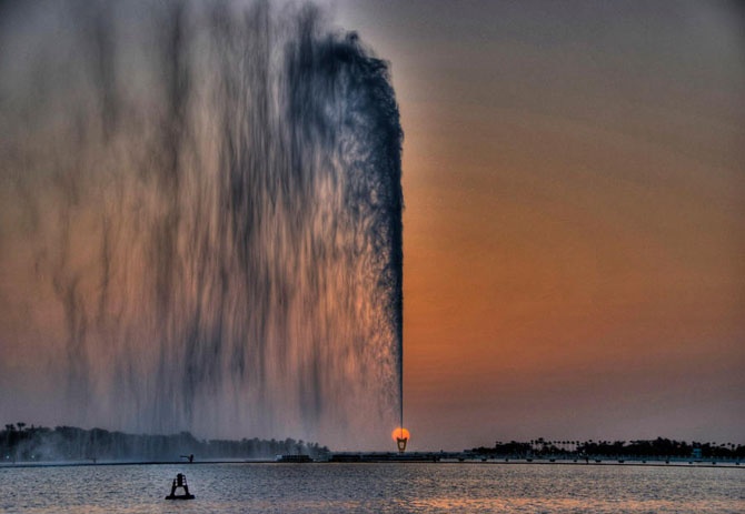 Самые великолепные и необычные фонтаны мира (27 фото)