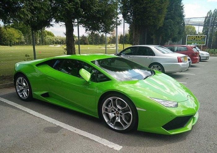 Непрактичный суперкар Lamborghini Huracan