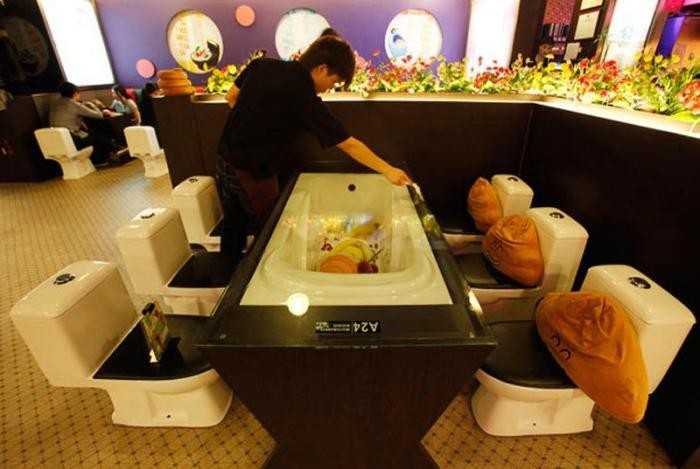 Туалетный ресторан в Китае - Приятного аппетита!