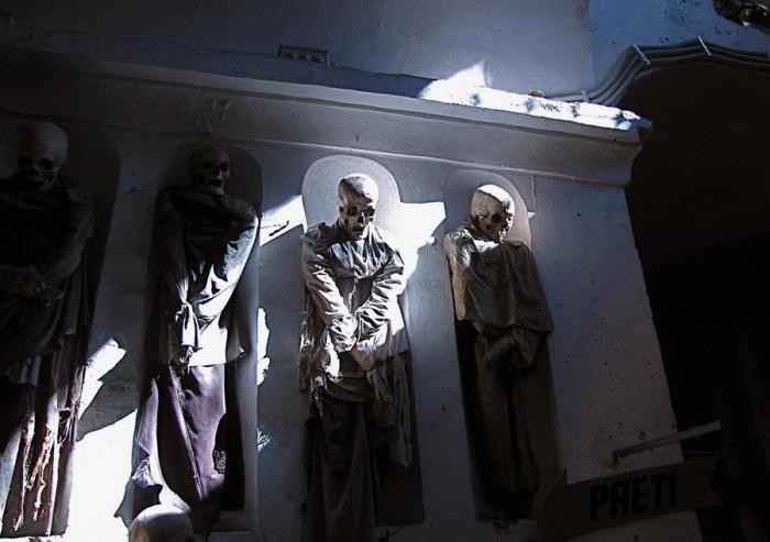 Музей мертвецов в Палермо (28 фото)