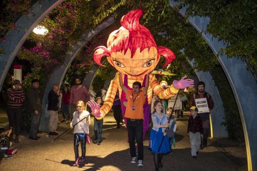 Парад бумажных фонариков (Luminous Lantern Parade) в Австралии