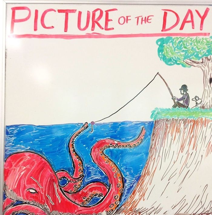 Учитель каждый день рисует новую картину для студентов