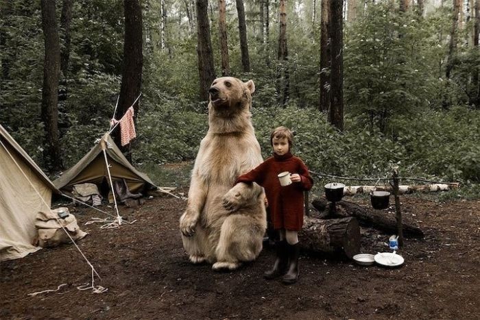 Фотосессия семьи дрессировщика Юрия Пантелеенко с ручным медведем Степаном Интересное