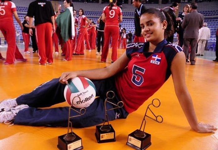 Доминиканская волейболистка стала новой звездой сети
