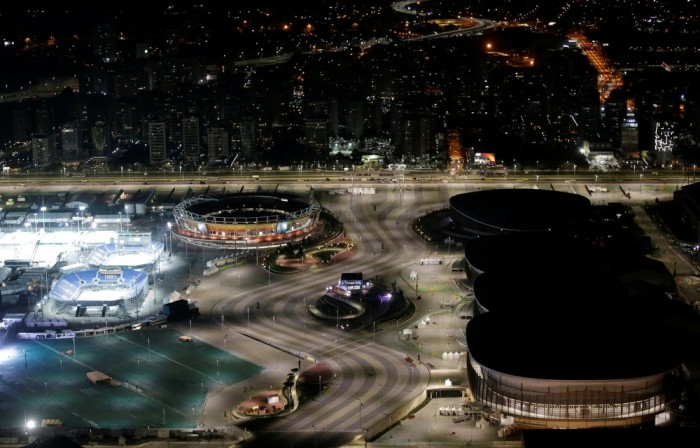 Олимпийский Рио-де-Жанейро ночью