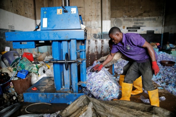 Переработка мусора в Нигерии