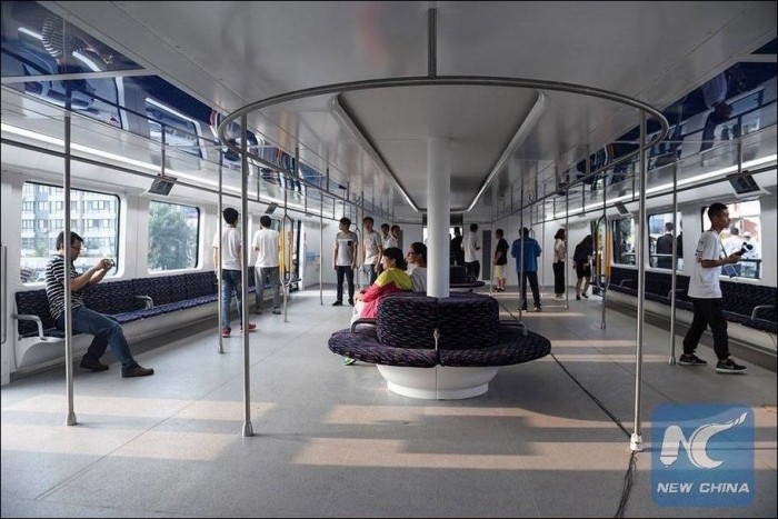 В Китае протестировали прототип «автобуса будущего»