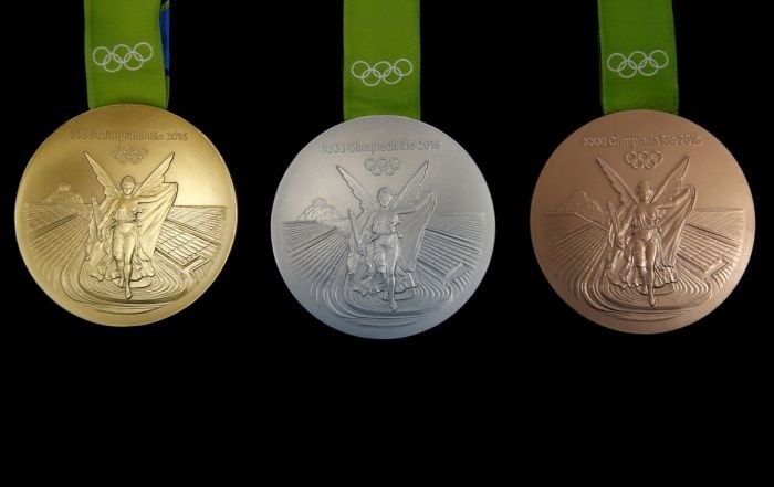 Как делают золотые медали для Олимпиады в Рио