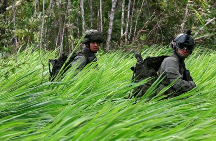 Рейд колумбийского спецназа по нарколабораториям в джунглях