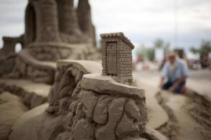 Конкурс скульптур из песка (34 фото)