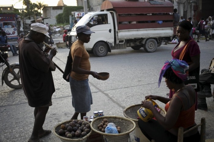 Кадры жизни людей в столице Гаити
