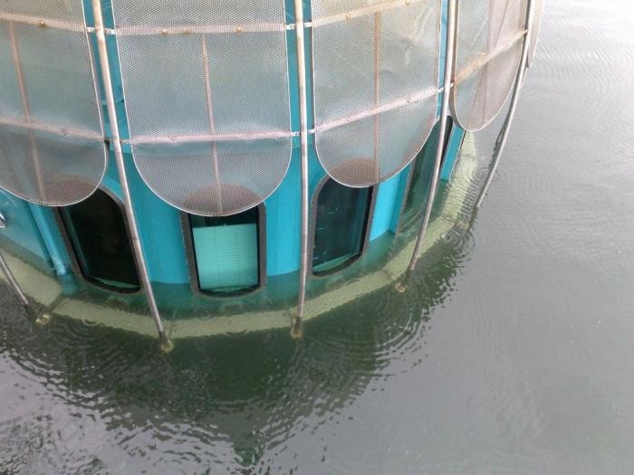 Первый в мире подводный лифт