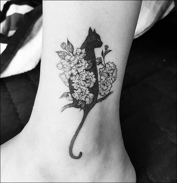 Татуировки с кошками
