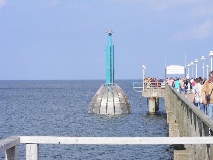 Первый в мире подводный лифт