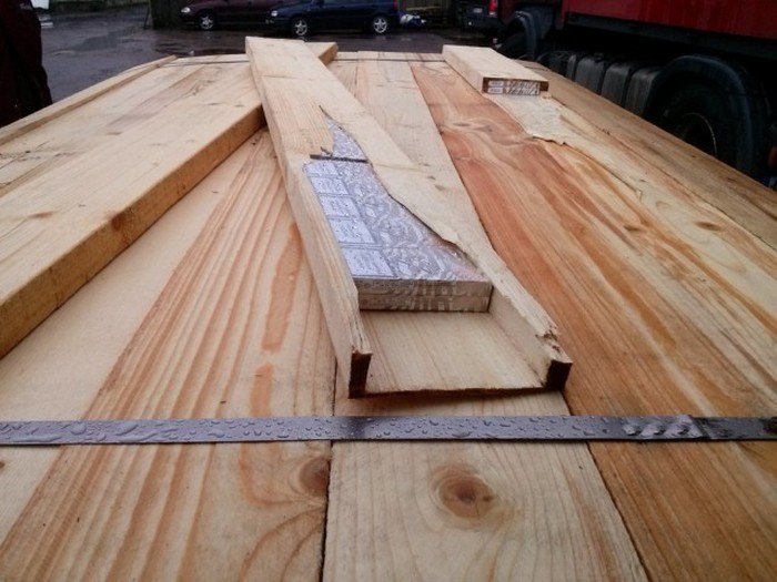 Контрабандисты спрятали сигары в очень неожиданном месте (16 фото)