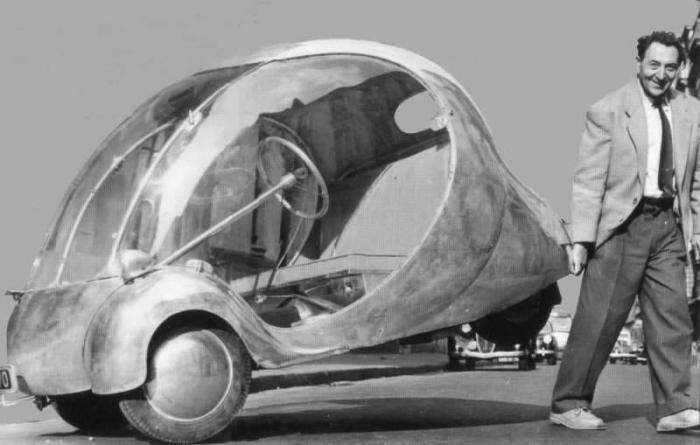 Футуристический миниавтомобиль в форме яйца (7 фото)