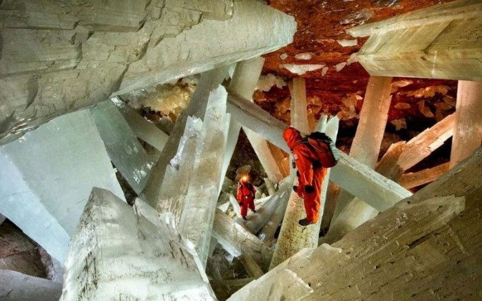 Удивительная мексиканская пещера кристаллов