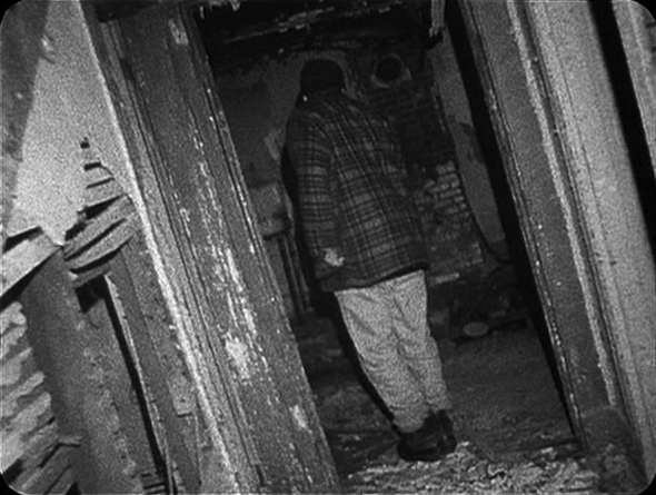Самые пугающие дома в фильмах ужасов (10 фото)