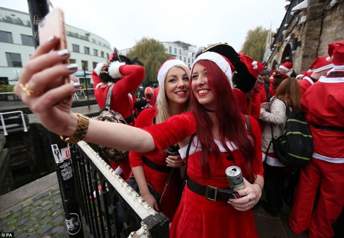 Пьяный «Santacon» в Лондоне