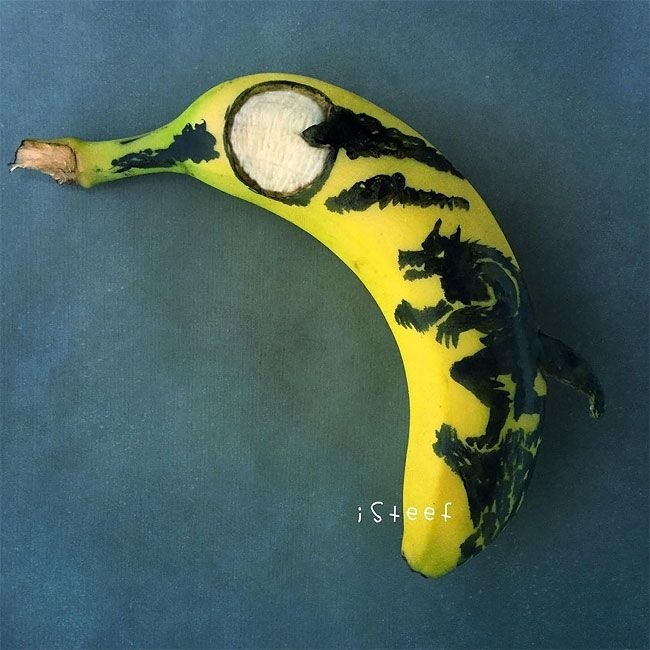 Художник превращает бананы в забавные скульптуры