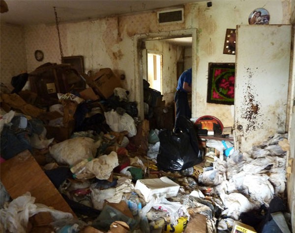 Самые грязные квартиры в мире (32 фото)