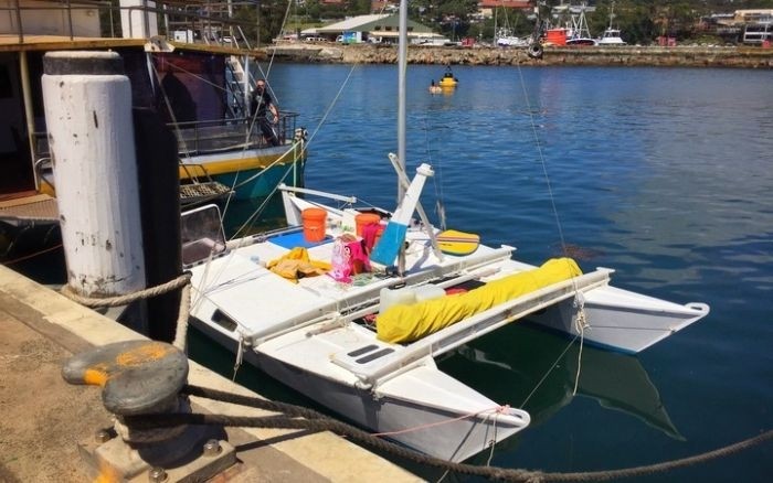 Новозеландец с дочерью 27 дней дрейфовали в море на сломанном катамаране