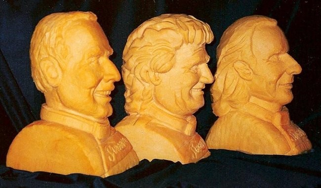 Скульптуры из сыра (24 фото)