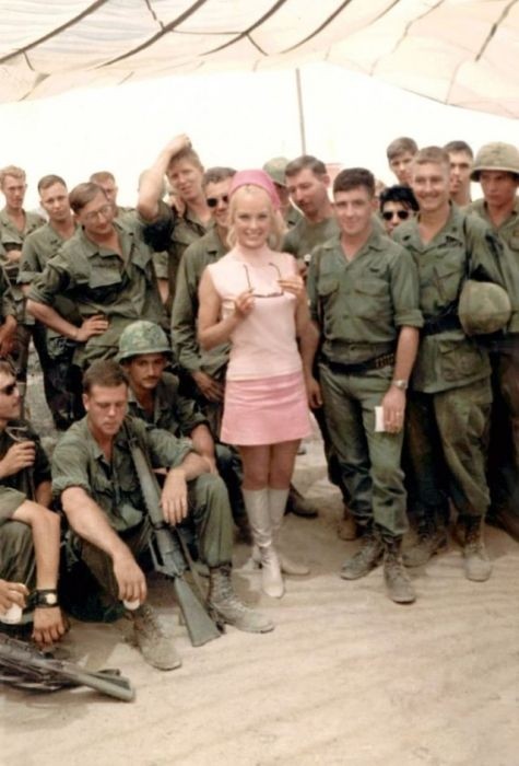 Как отдыхали американские солдаты во время войны во Вьетнаме