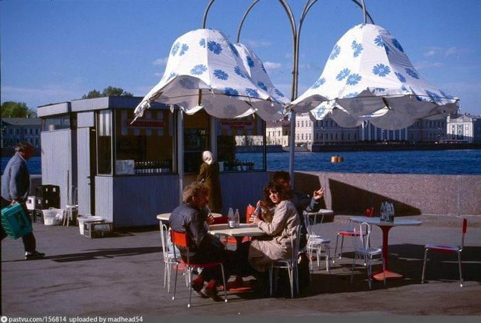 Ленинград в самом начале 90-х (57 фото)