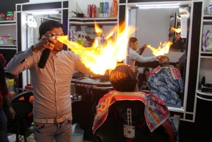 Огненная парикмахерская в Газе