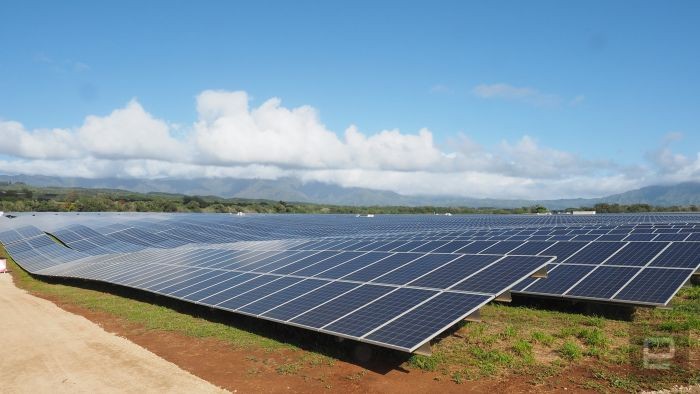Tesla построила комплекс, который обеспечит солнечной электроэнергией остров на Гавайях