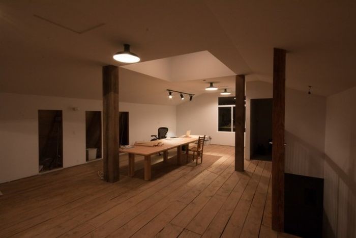Офис-студия в старом сарае (41 фото)