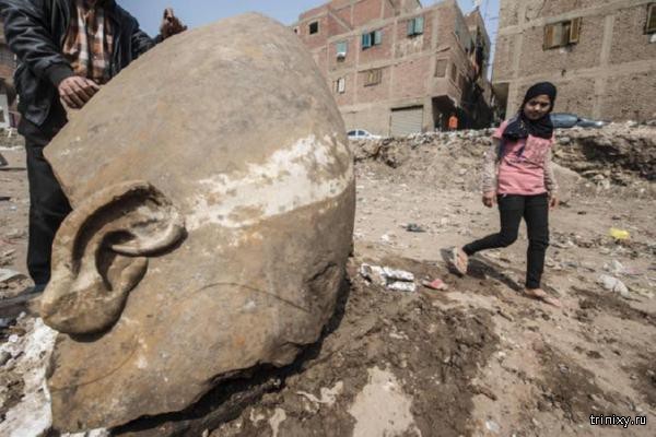 В Египте обнаружили статую Рамсеса II, которой уже 3000 лет (5 фото)