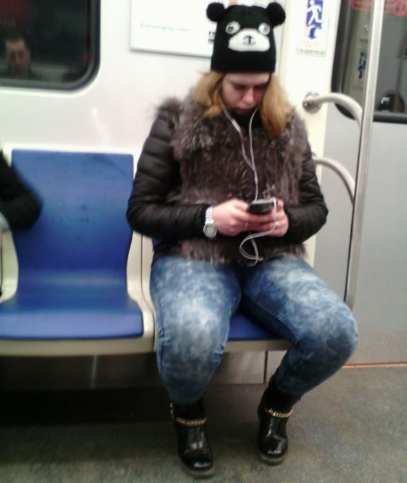 Модники из российского метро (40 фото)